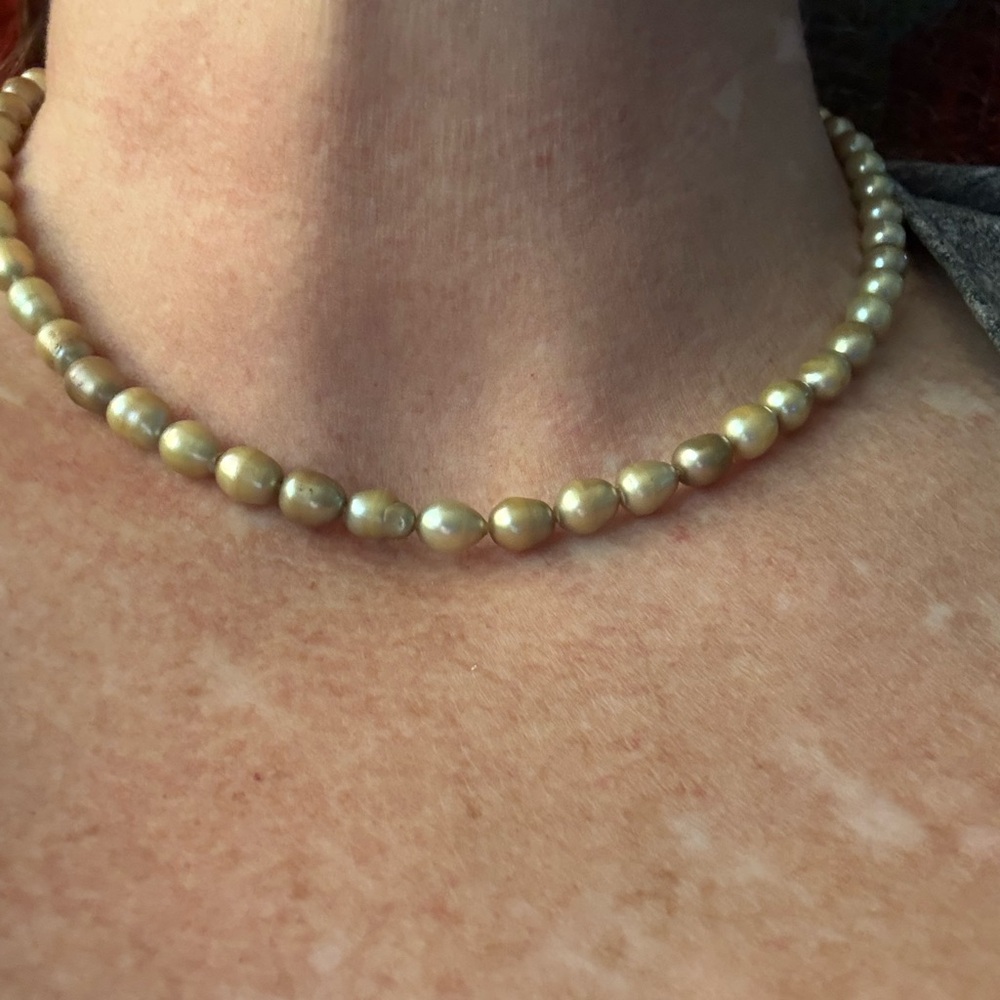 ON SALE! green color (rare) REAL Pearl Necklace